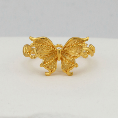 Butterfly ring