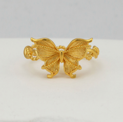 Butterfly ring